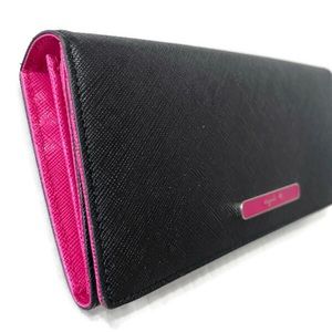 Agnes B wallet